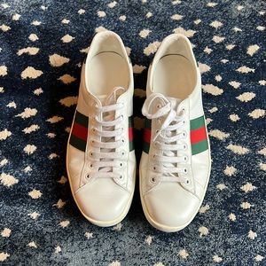 Mens classic size 8.5 Gucci striped sneaker